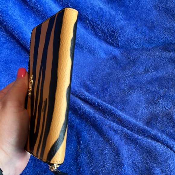 NWT COACH C7442 Medium Id Zip Around Wallet Tiger Print - Picture 8 of 9